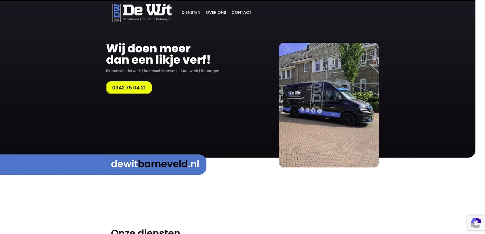 Homepage van De Wit Barneveld met herkenbare huisstijl, bedrijfsbus en telefoonknop